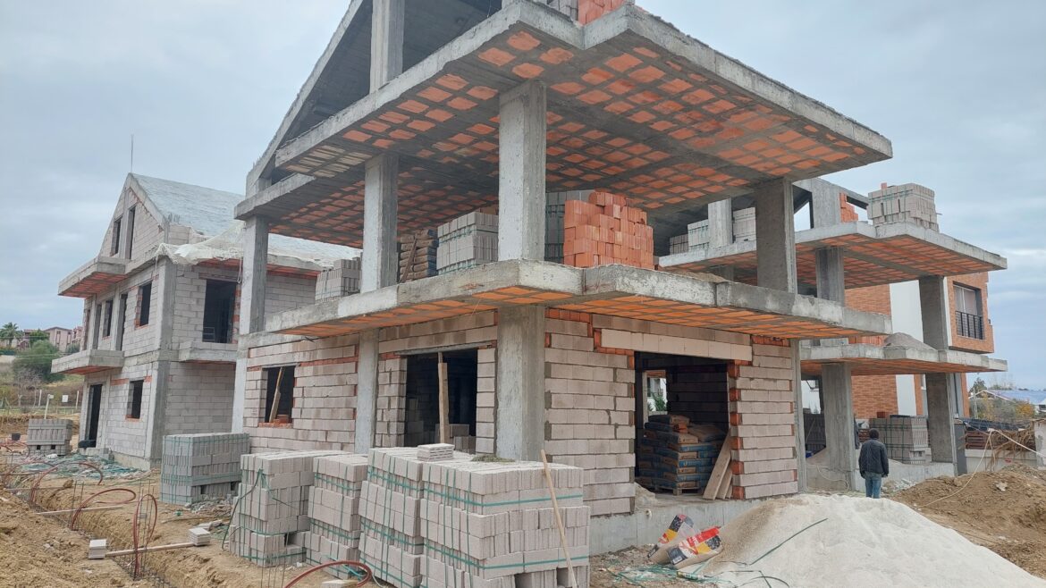Karslı Köyünde 4 Adet  Yeni Villa  Proje'lerini Teslim Ettik
